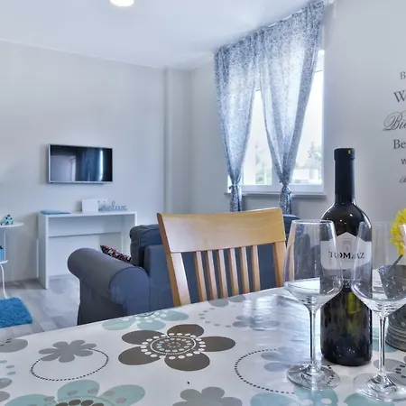 City Center Blue Dream Apartment Umag Exterior photo