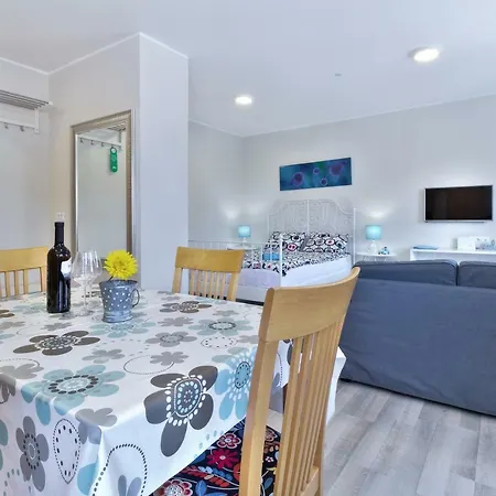 City Center Blue Dream Apartment Umag Exterior photo