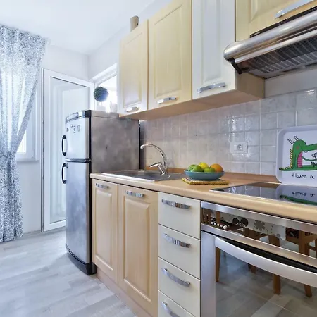 City Center Blue Dream Apartment Umag Exterior photo